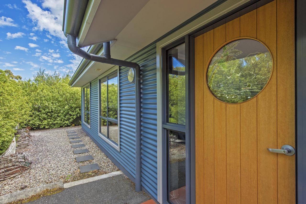 Strahan Bungalows Exterior photo